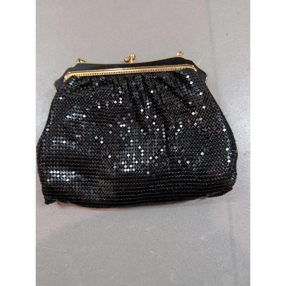 Vintage Black Metal Mesh Evening Bag Gold Tone Kiss Lock Made in Hong Kong